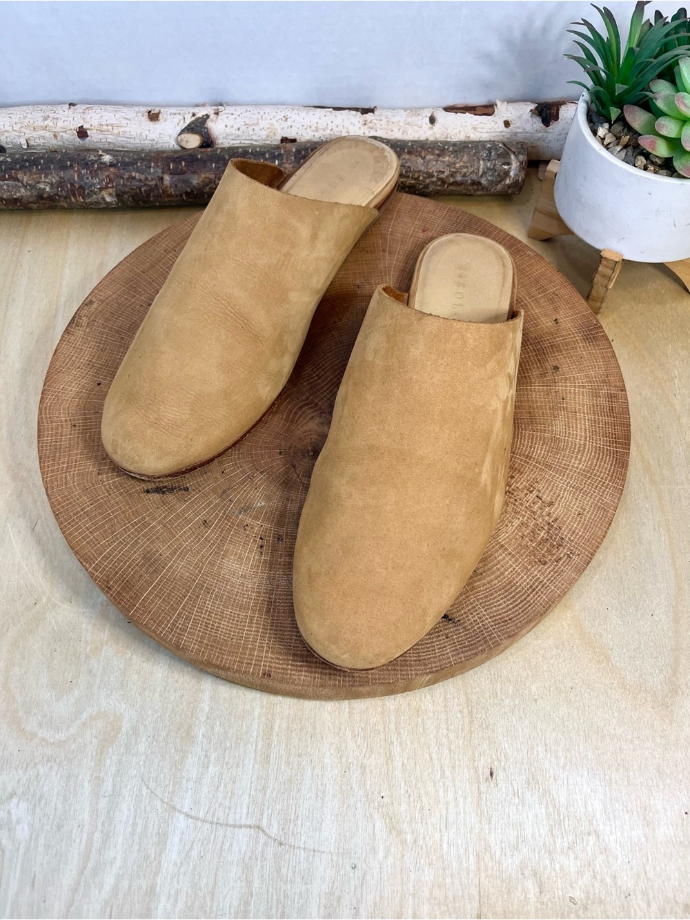 Nisolo Tan Suede Mule Slides – Minimalist Slip-On – Women's Size 8.5
